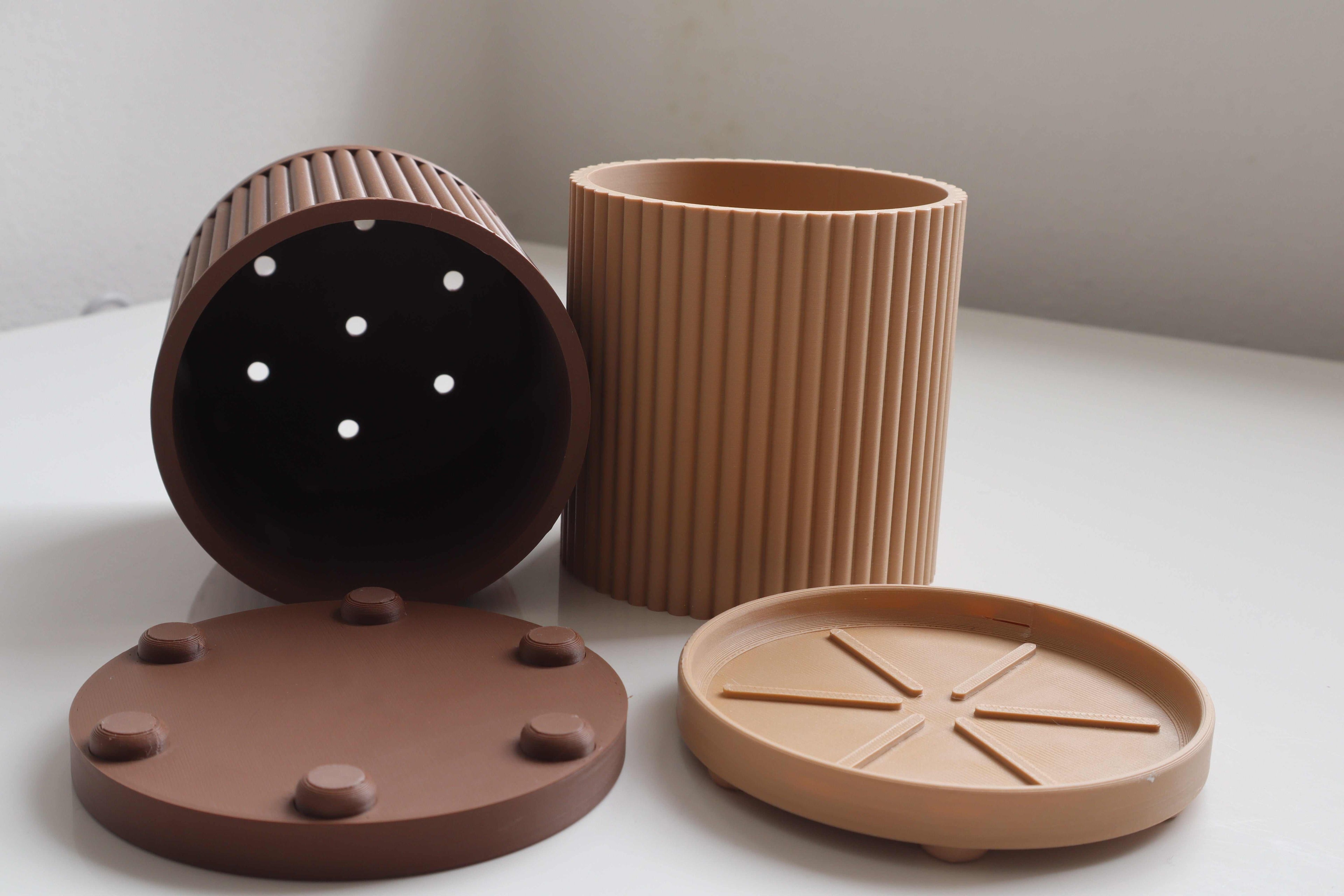 Arcadia Plant Pot – Modern Indoor Planter with Drainage
