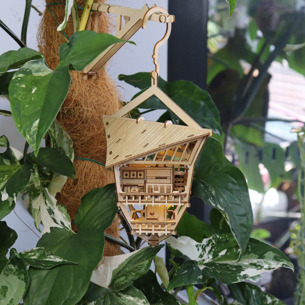 Tiny Treehouses – Sky Lodge DIY Model Kit with LED Lights
