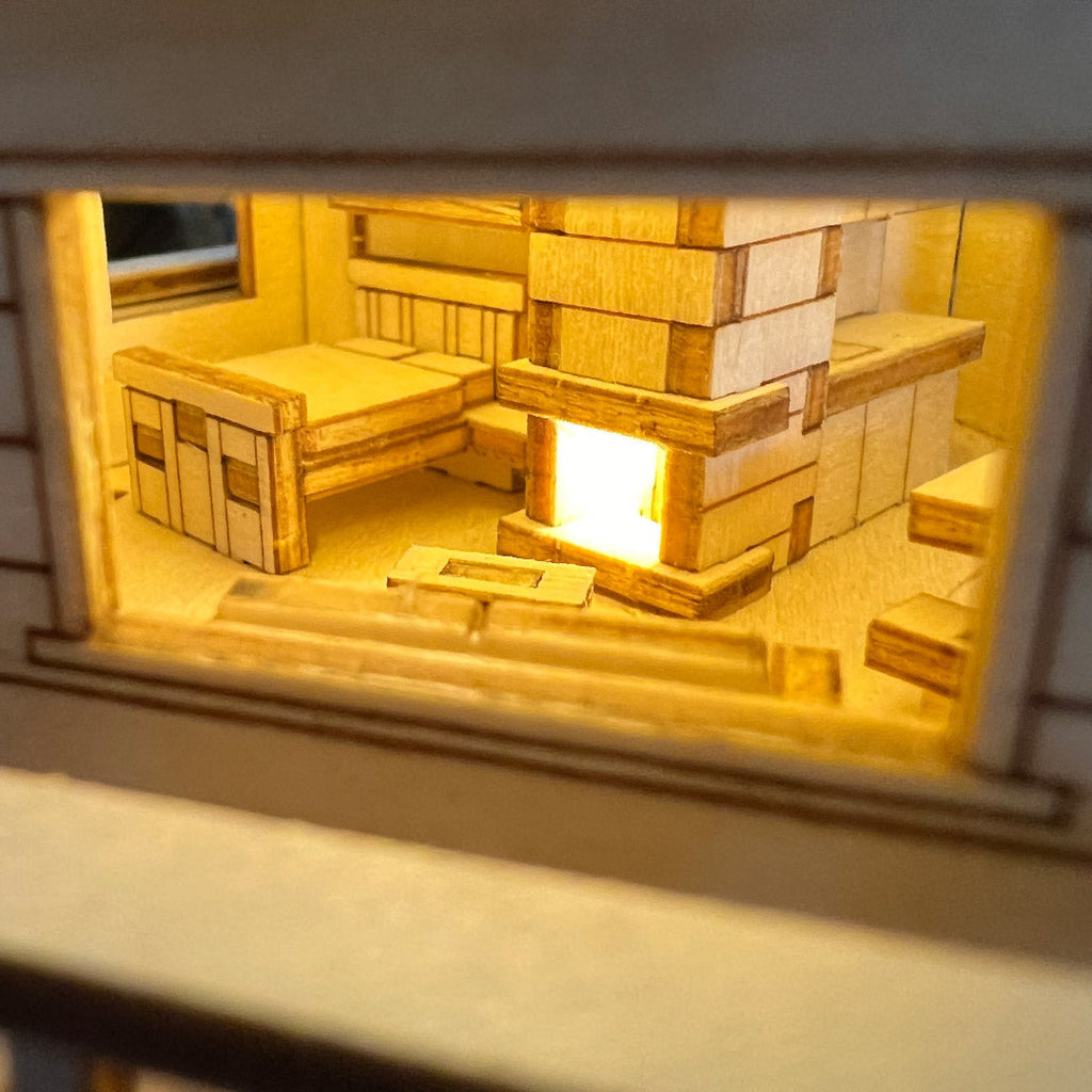 Tiny Treehouses – Woodland Outpost DIY Model Kit with LED Lights
