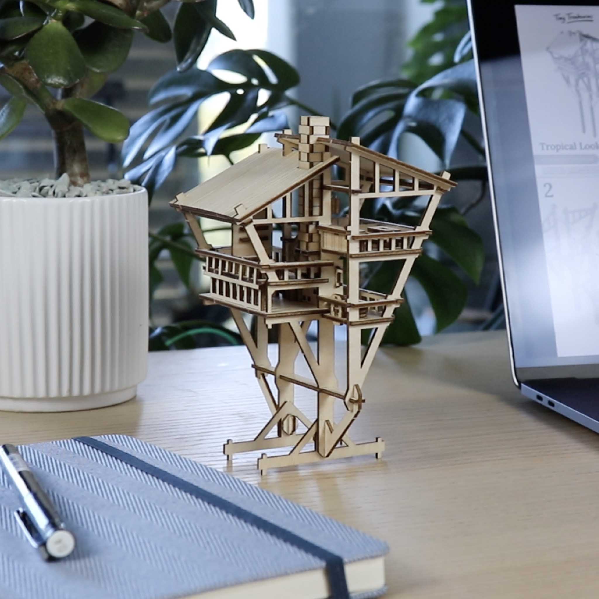 Tiny Treehouses – Tropical Lookout DIY Model Kit with LED Lights